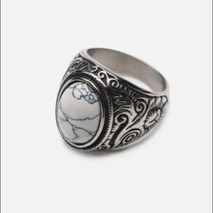 White stone and silver chunky ring